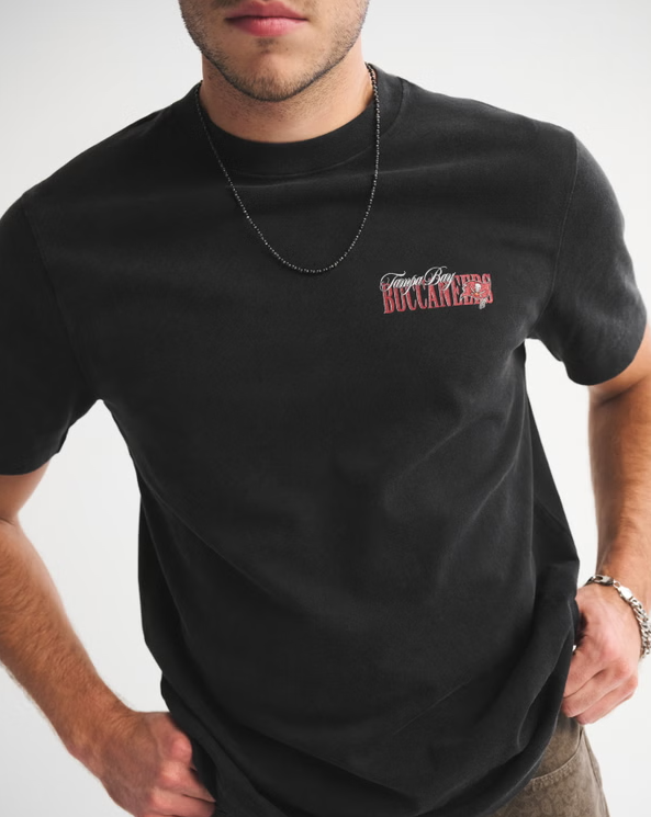 Tampa Bay Buccaneers Graphic Tee - Vintage NFL Fan Shirt