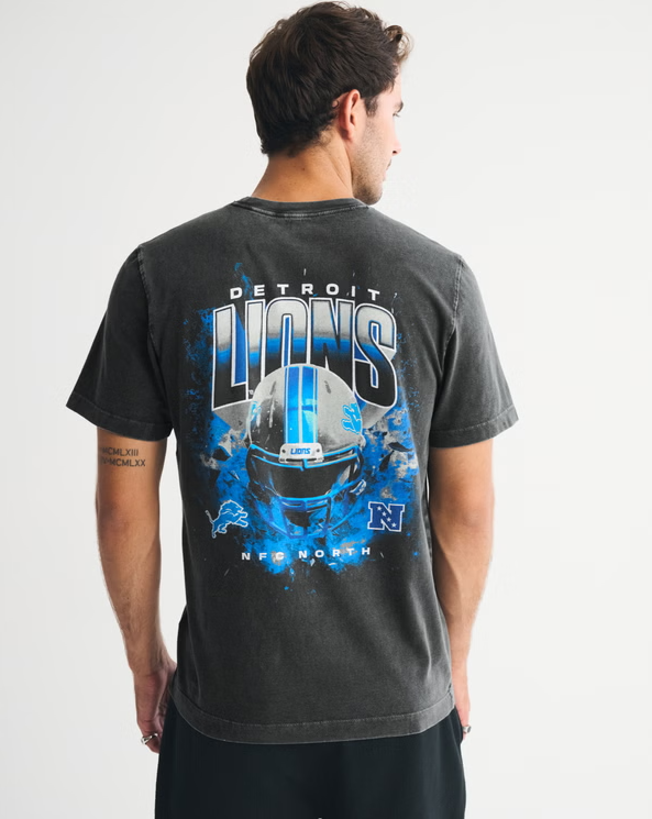 Detroit Lions Graphic Tee - Vintage NFL Fan Shirt